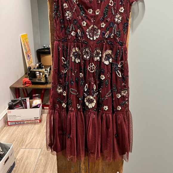 Brand NEW Burgundy beaded Needle&Thread style dress - - Picture 2 of 3